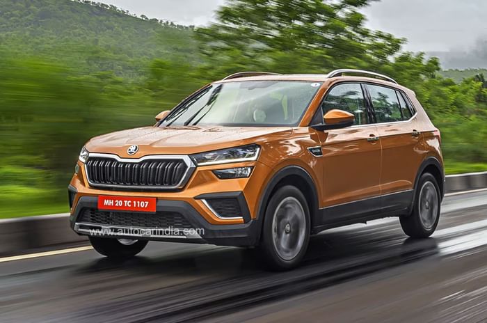 Skoda Kushaq front quarter tracking 